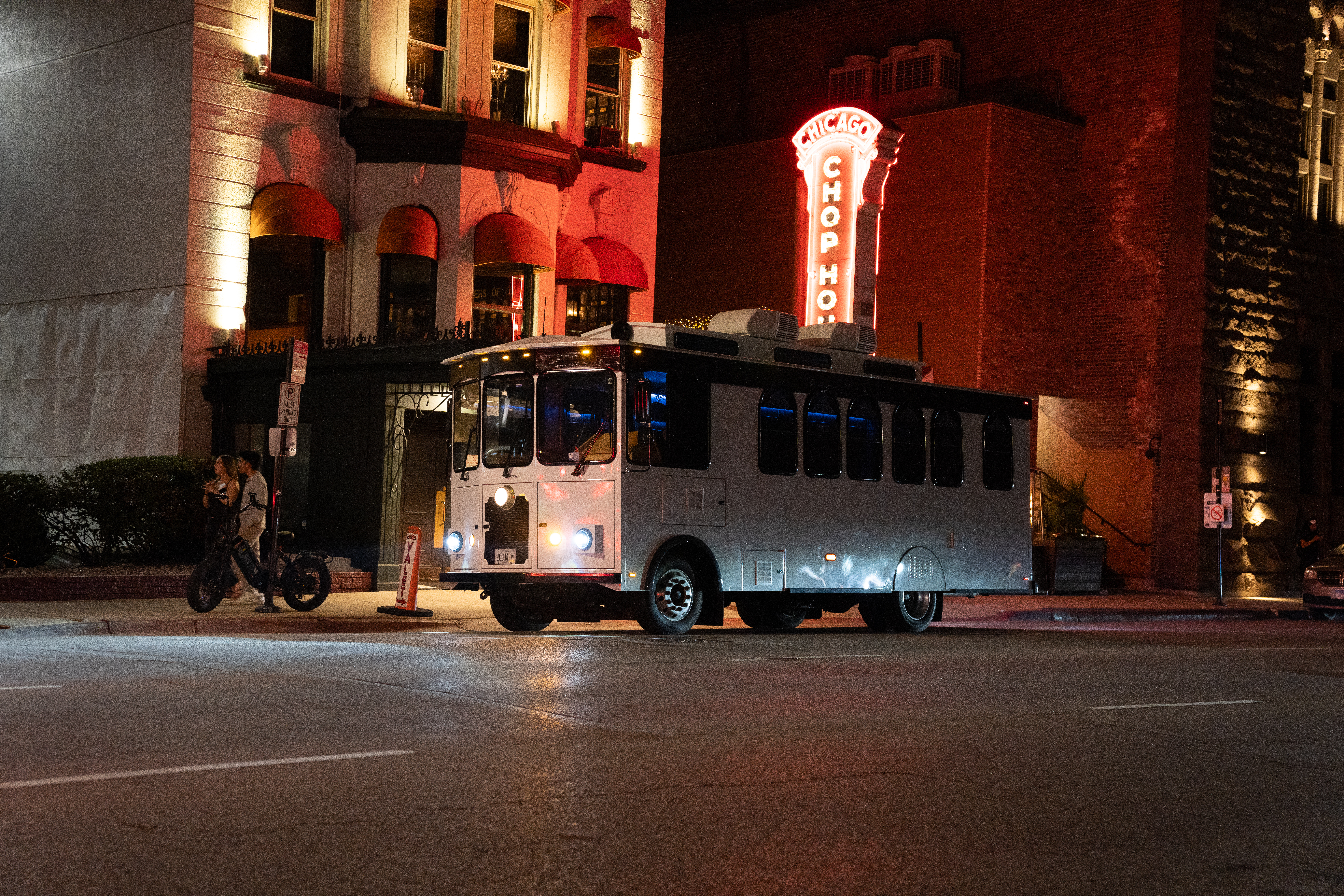 Chicago Wedding Trolley Rental - My Chicago Trolley